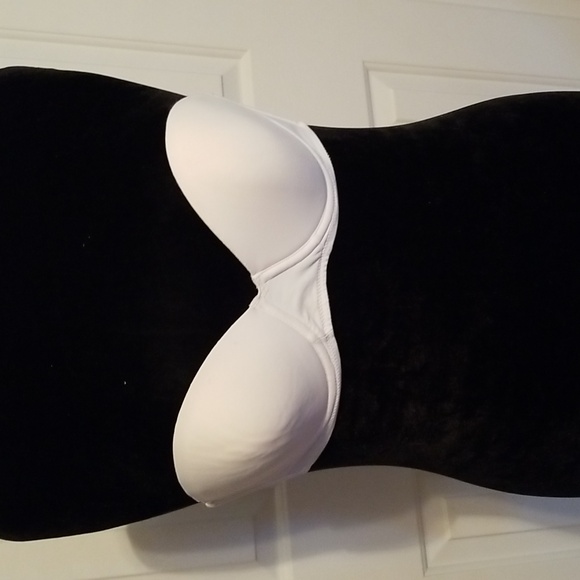 Vintage Vasserette 38C convertible/ strapless bra without the straps - Picture 1 of 5